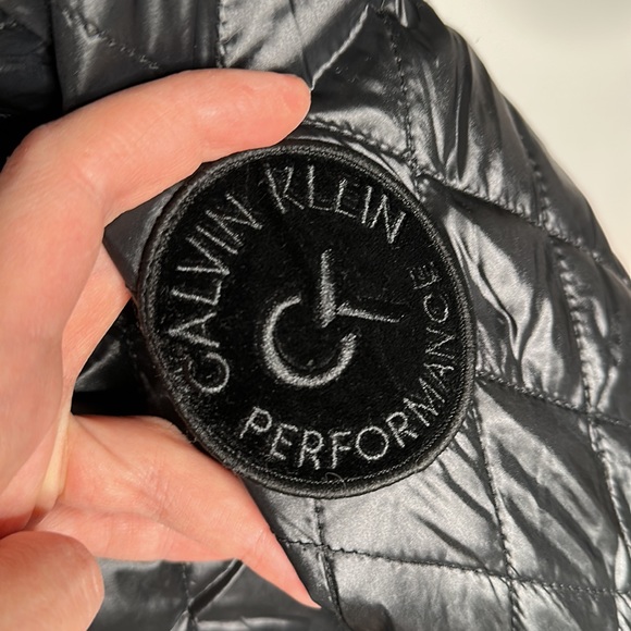 Celvin Klein Performance bomber jacket - Picture 5 of 10